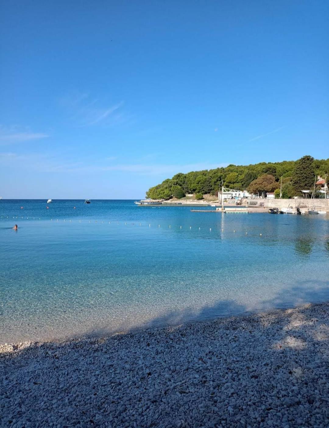 Apartment Balcony And Parking, 1Min To Shop, Near Beach