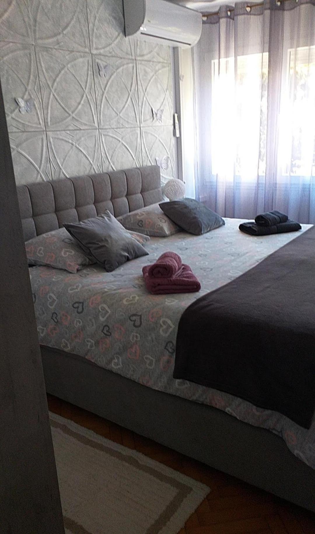 Balcony And Parking, 1Min To Shop, Near Beach Apartment *